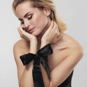 Черные ленты для связывания SILKY SENSUAL HANDCUFFS - Bijoux Indiscrets - купить с доставкой в Ярославле