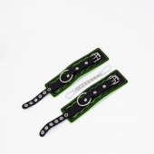 Черно-зеленые кожаные наручники с зеленой строчкой - Crazy Handmade - купить с доставкой в Ярославле