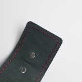 Черные кожаные наручники с красной строчкой - Crazy Handmade - купить с доставкой в Ярославле