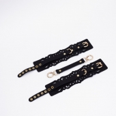 Черный кожаные оковы с узорами и золотистой фурнитурой - Crazy Handmade - купить с доставкой в Ярославле