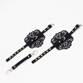 Черный фигурные оковы с золотистой фурнитурой - Crazy Handmade - купить с доставкой в Ярославле