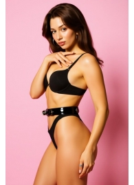 Эффектный черный пояс из лаковой эко-кожи - БДСМ Арсенал - купить с доставкой в Ярославле