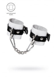 Бело-черные кожаные наручники с одним ремешком с люверсами - Pecado - купить с доставкой в Ярославле