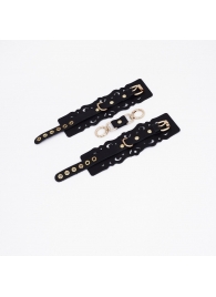 Черные кожаные наручники с узорами и золотистой фурнитурой - Crazy Handmade - купить с доставкой в Ярославле