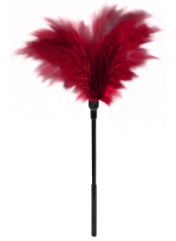 Пластиковая метелочка с красными пёрышками Small Feather Tickler - 32 см. - Blush Novelties - купить с доставкой в Ярославле