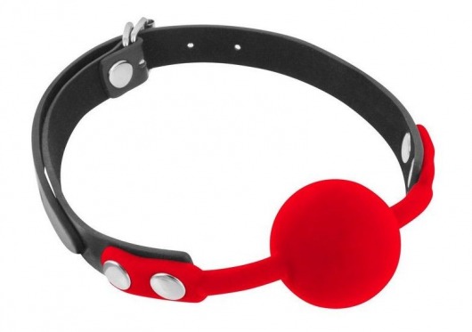 Красный кляп-шарик на черных ремешках - Fetish Tentation - купить с доставкой в Ярославле