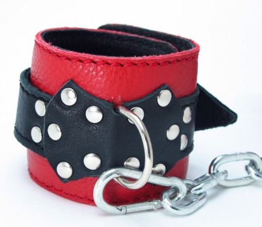 Красно-чёрные поножи из кожи - БДСМ Арсенал - купить с доставкой в Ярославле